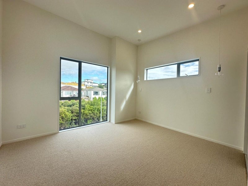 33 Lawson Creek Street, Massey, Auckland - Carousel 15