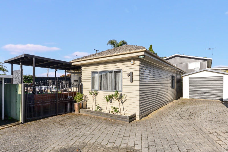 1 Saxbys Road, Glenview, Hamilton - Carousel 2