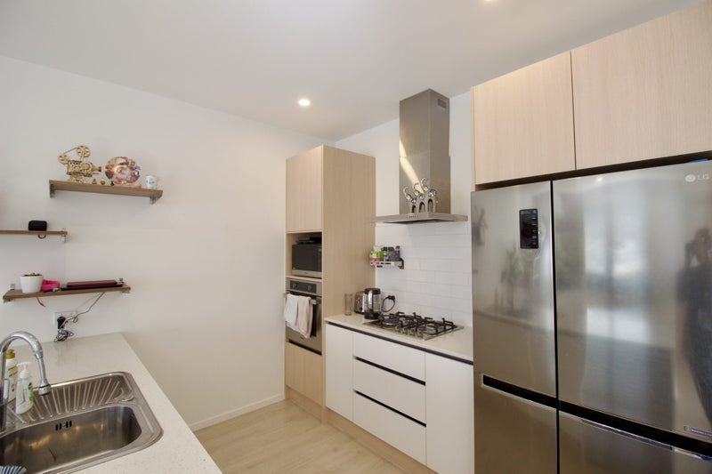 6 Heri Lane, Westgate, Auckland - Carousel 1