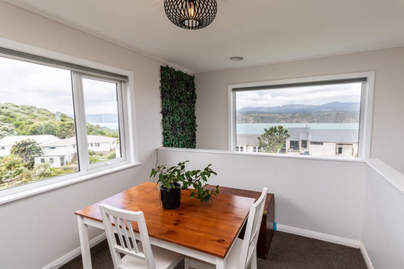 8 Bowes Crescent, Strathmore Park, Wellington - Carousel 2