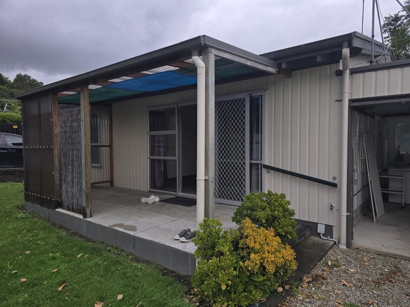2/358 Clifford Street, Mangapapa, Gisborne - Carousel 1