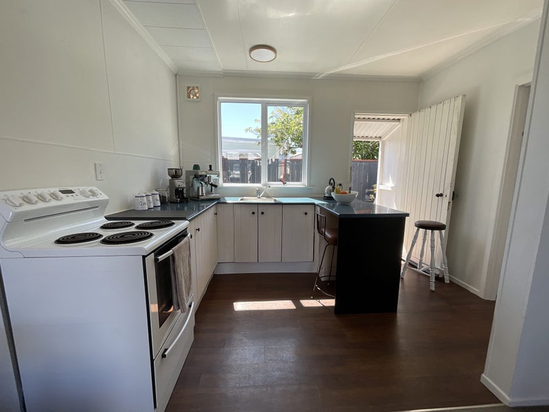 2/14 Karamu street, Strandon, New Plymouth - Carousel 2