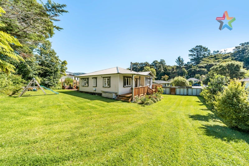 1/32 Hair Street, Wainuiomata, Lower Hutt - Carousel 24