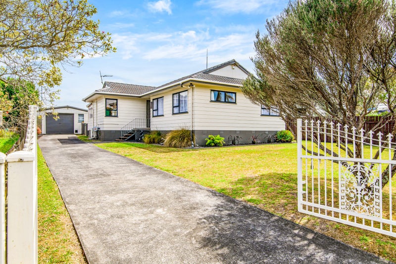 27 Cabello Place, Unsworth Heights, Auckland - Carousel 1