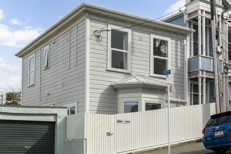 141 Abel Smith Street, Aro Valley, Wellington - Carousel 1