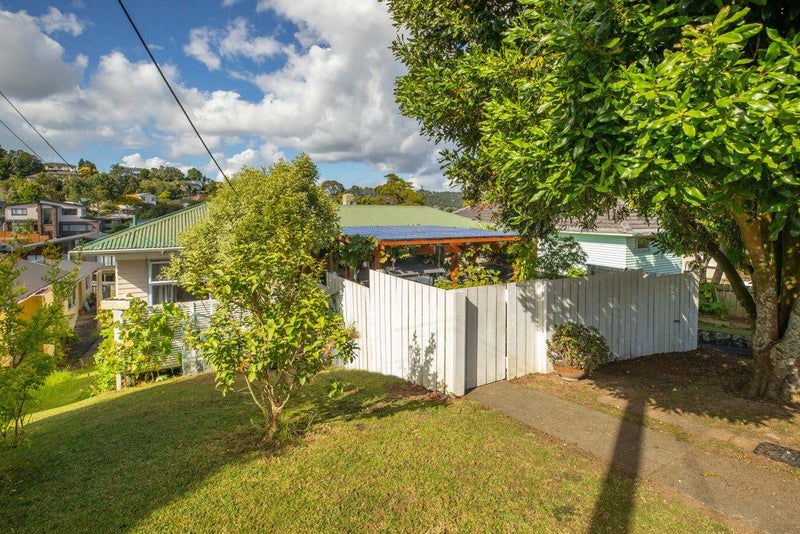 14 Routley Drive, Glen Eden, Auckland - Carousel 2