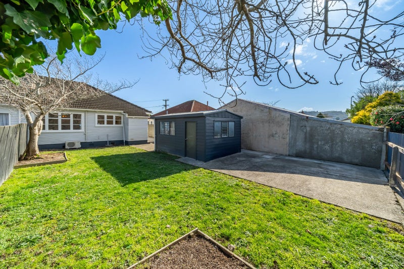 10 Dempsey Street, Naenae, Lower Hutt - Carousel 1
