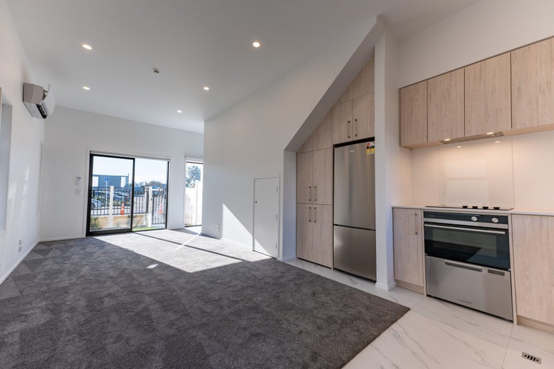6 Fintan Mews, Aidanfield, Christchurch - Carousel 2