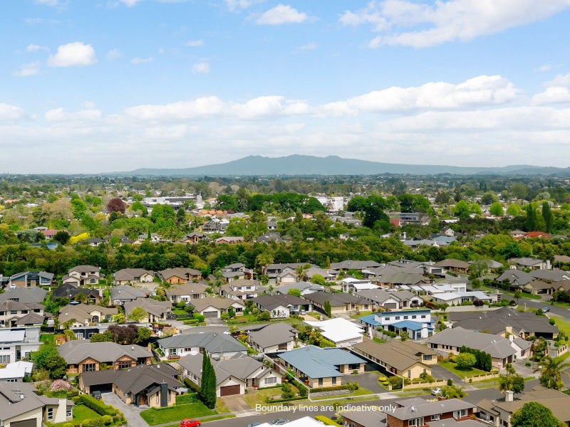 50 Palliser Drive, Huntington, Hamilton - Carousel 2