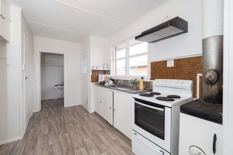 29 Davis Crescent, Netherby, Ashburton - Carousel 2