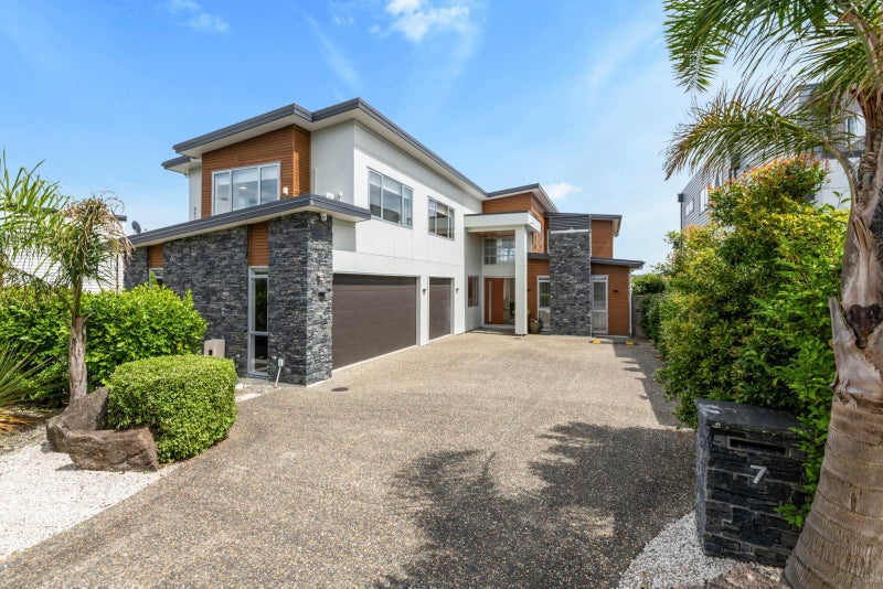 7 Bounty Road, Long Bay, Auckland - Carousel 1