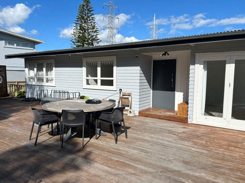 54 Mary Dreaver Street, New Windsor, Auckland - Carousel 1