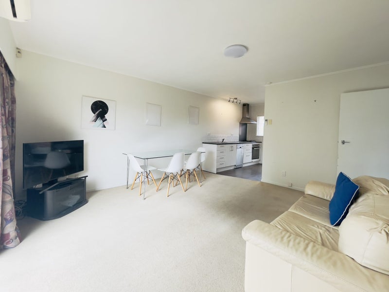 2/27 Ballarat Street, Mount Wellington, Auckland - Carousel 2