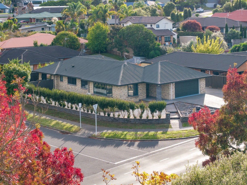 11 Discovery Drive, Flagstaff, Hamilton - Carousel 2