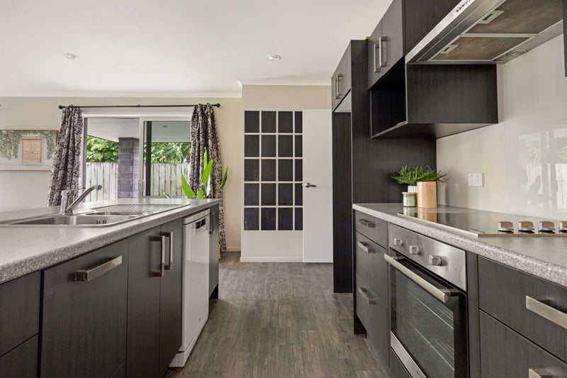 1 Austen Way, Hairini, Tauranga - Carousel 2