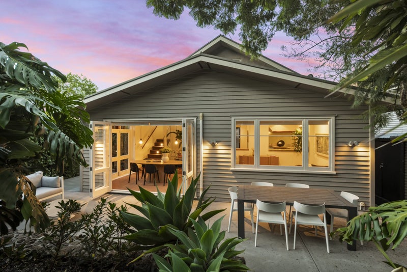31 Sainsbury Road, Mount Albert, Auckland - Carousel 2