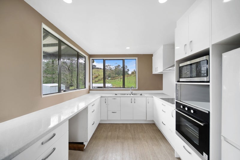 841 Paparimu Road, Papakura - Carousel 2