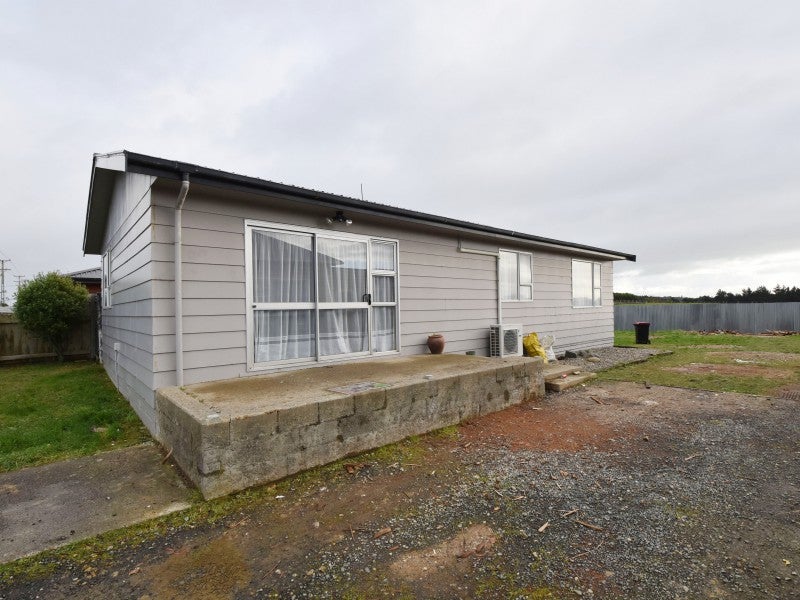 124 Avon Road, Clifton, Invercargill - Carousel 1