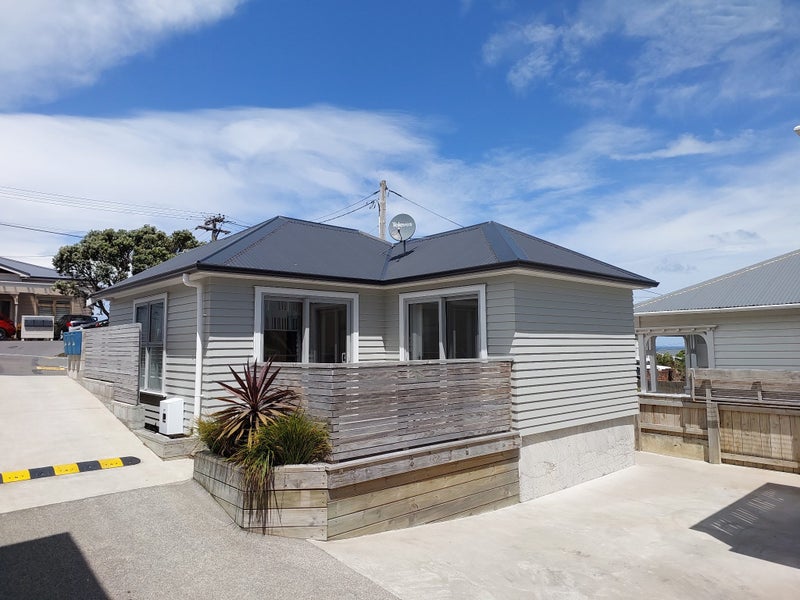 88 Overtoun Terrace, Hataitai, Wellington - Carousel 2