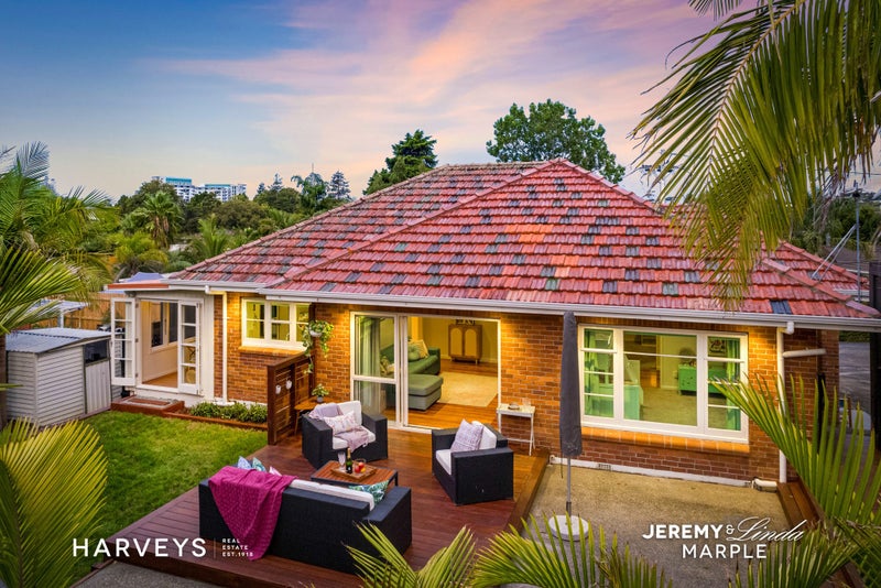 1/19A Woodvale Road, Glen Eden, Auckland - Carousel 1