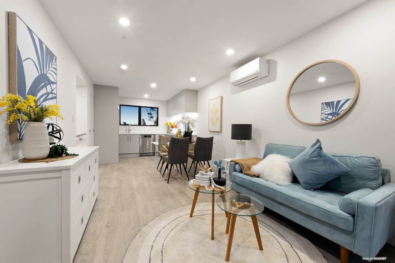 4/13 Crosby Road, West Harbour, Auckland - Carousel 1