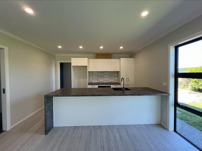 28B Alma Road, Gonville, Whanganui - Carousel 2