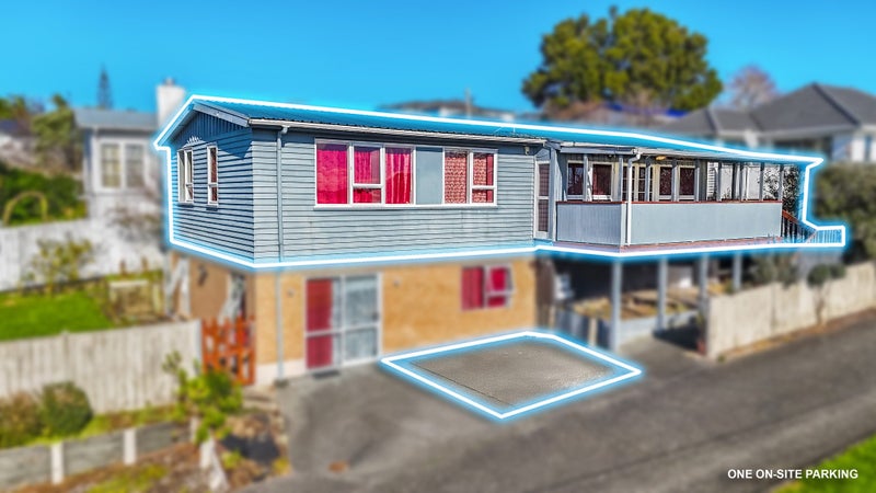 39 Sunnyside Road, Sunnyvale, Auckland - Carousel 1