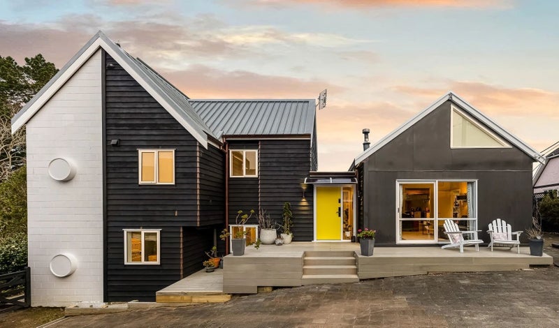 15 Roland Road, Greenhithe, Auckland - Carousel 1