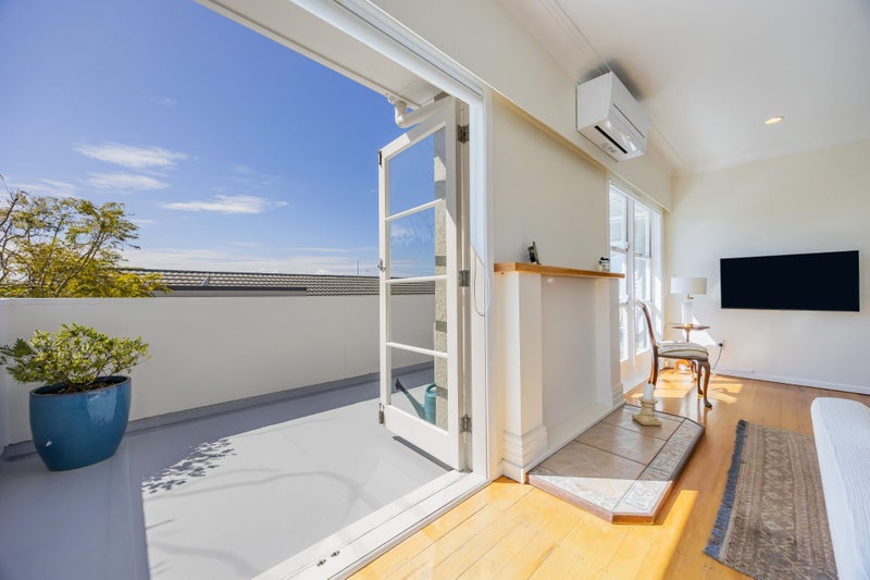 4 Simkin Avenue, Saint Johns, Auckland - Carousel 1