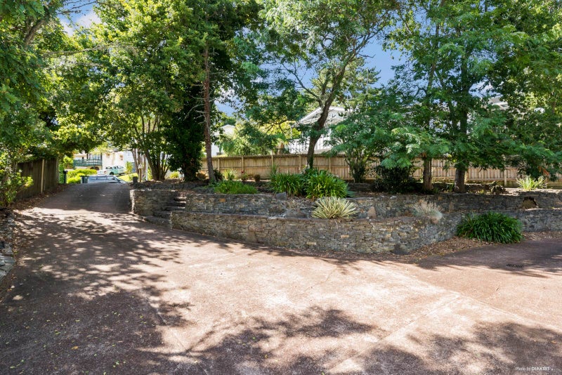 2/41 Orion Place, Hillcrest, Auckland - Carousel 2