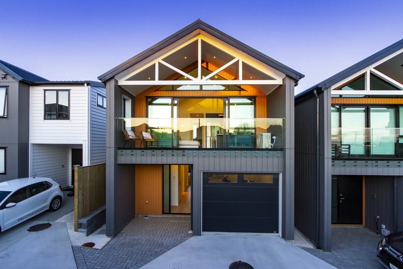 3/8 Auld Street, Torbay, Auckland - Carousel 1