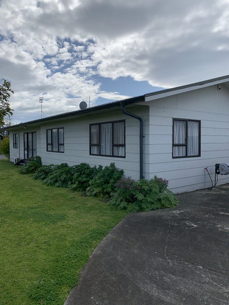 2 Redwood Place, Te Awanga, Te Awanga - Carousel 1