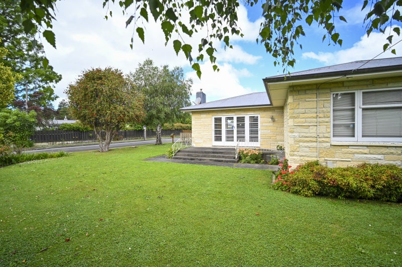 1413 Caroline Road, Mayfair, Hastings - Carousel 15