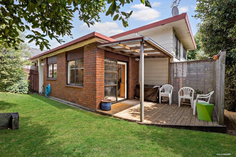 3/12 Fowlds Avenue, Sandringham, Auckland - Carousel 1