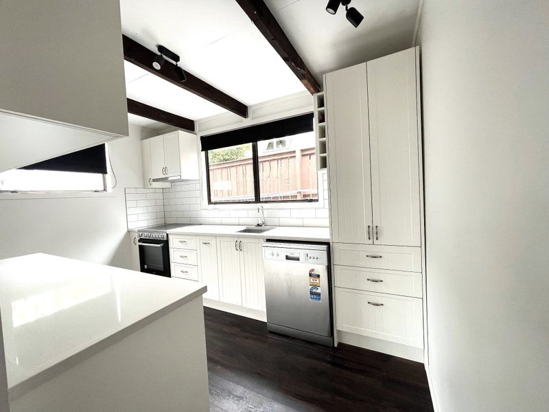 1/3 Putney Place, Ranui, Auckland - Carousel 2
