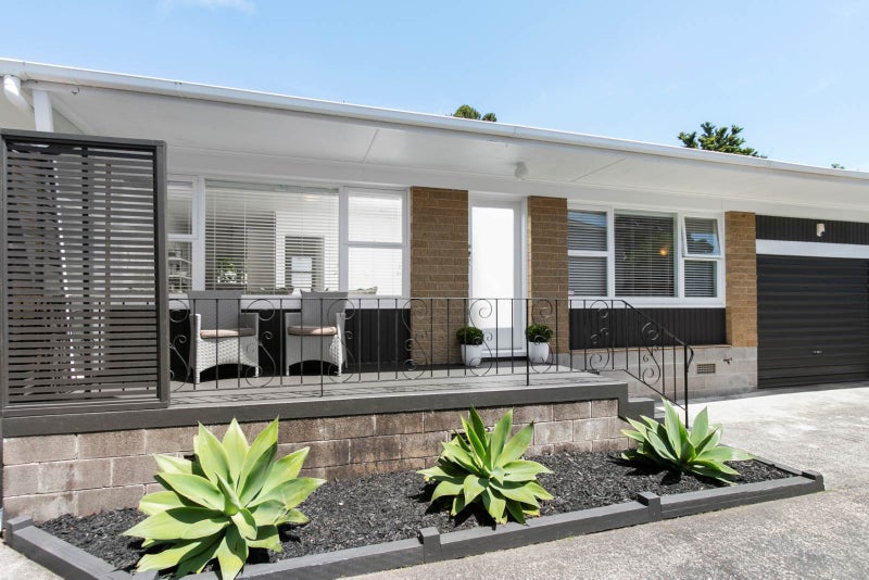 2/188 Campbell Road, Greenlane, Auckland - Carousel 1