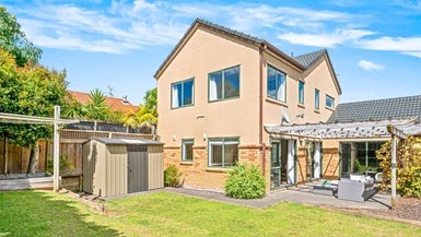 42 Villanova Place, Albany, Auckland - Carousel 1