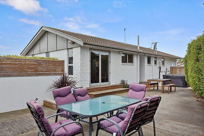 12 Medina Crescent, Parklands, Christchurch - Carousel 2