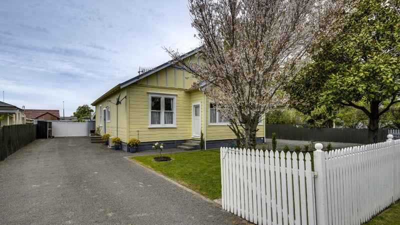 809 Eaton Road, Saint Leonards, Hastings - Carousel 1