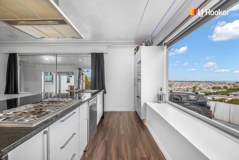 27 Bridge Street, Clyde Hill, Dunedin - Carousel 2