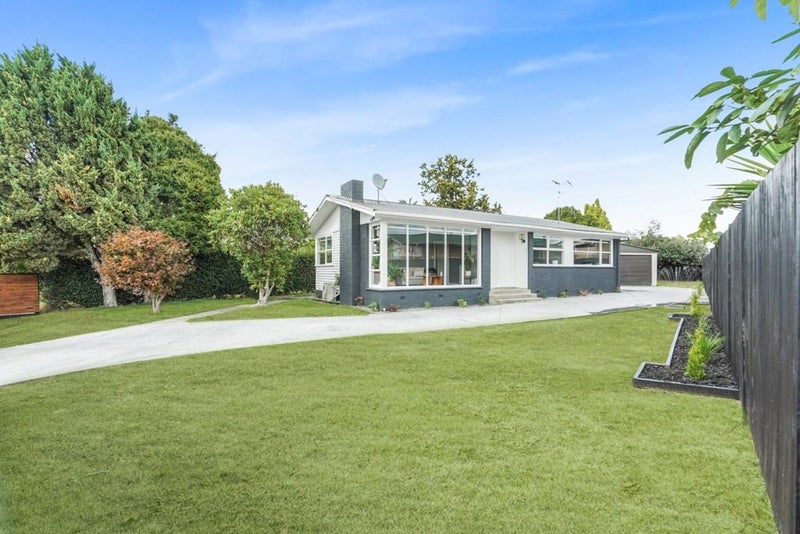 23 Dalesford Street, Silverdale, Hamilton - Carousel 2