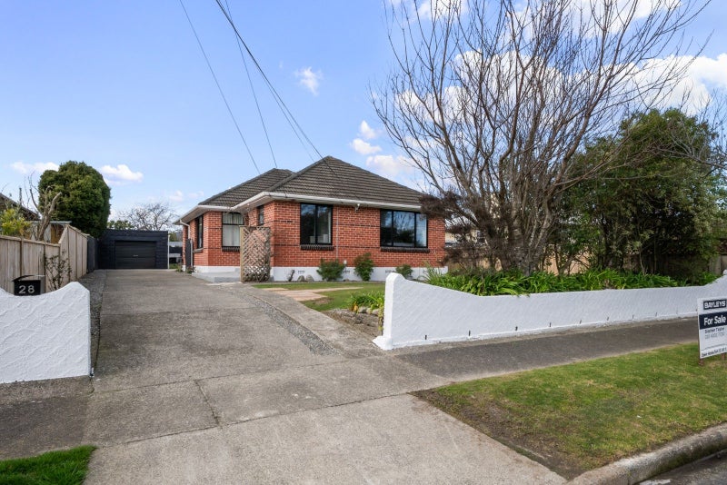 28 Routley Crescent, Elderslea, Upper Hutt - Carousel 2