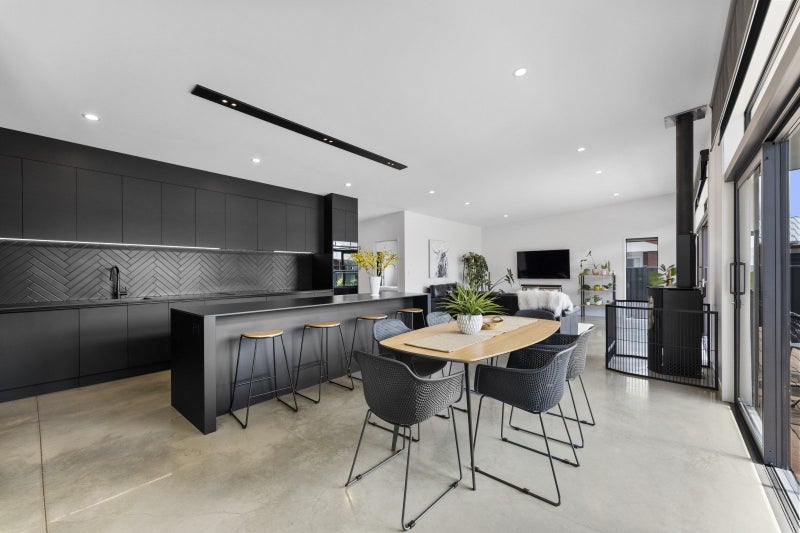 35A Paterson Street, Abbotsford, Dunedin - Carousel 2