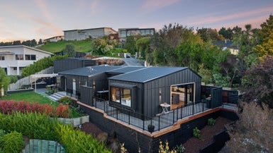 1 Chaston Close, Westmorland, Christchurch - Carousel 1