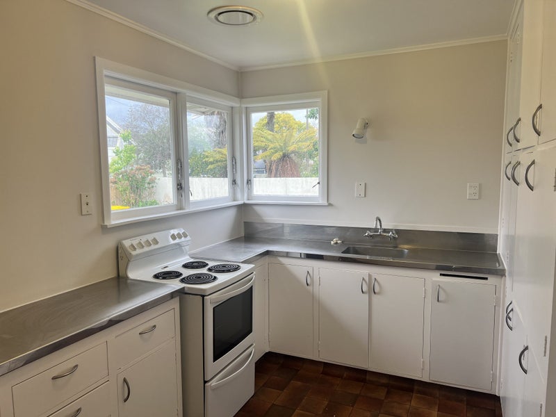 163 River Road, Hamilton East, Hamilton - Carousel 2