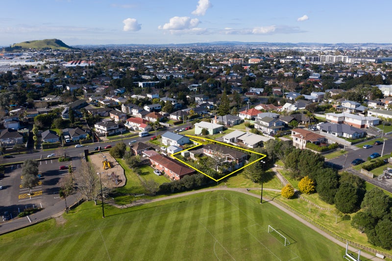 42A Michaels Avenue, Ellerslie, Auckland - Carousel 2