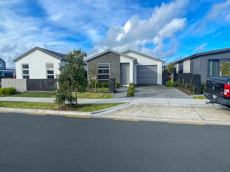 3 Empire Crescent, Papamoa - Carousel 17
