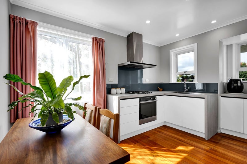 139 Tukapa Street, Westown, New Plymouth - Carousel 2