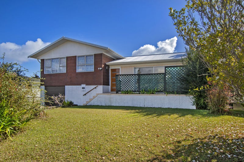 20 West View Crescent, Onerahi, Whangarei - Carousel 1