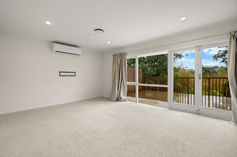 11 Tomin Road, Glenview, Hamilton - Carousel 2